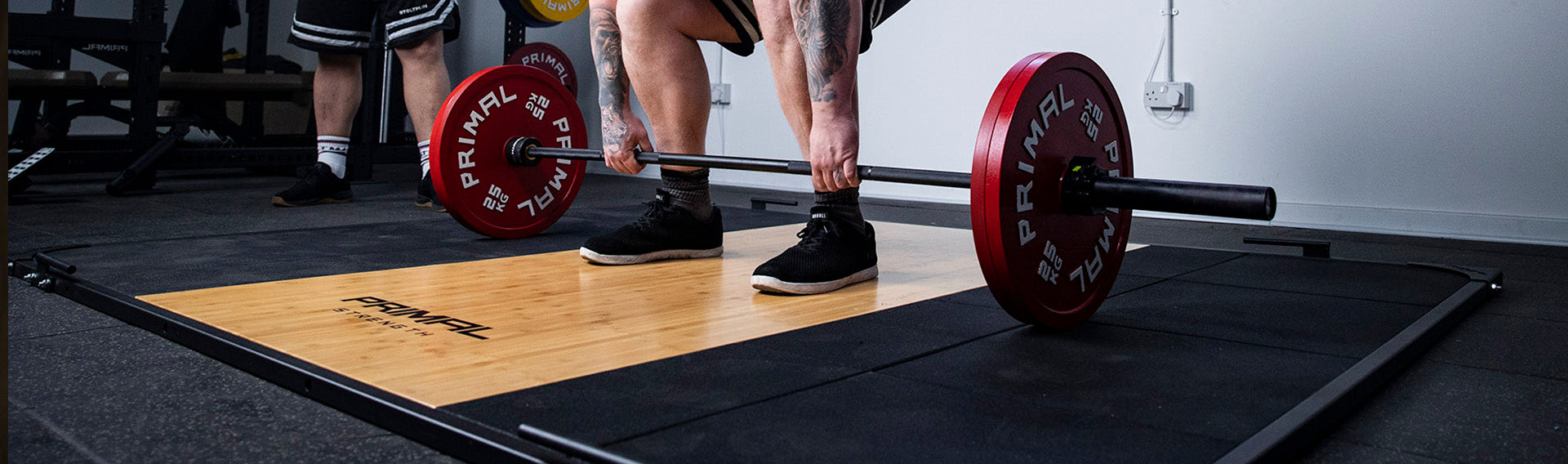 Deadlift platform with online rack